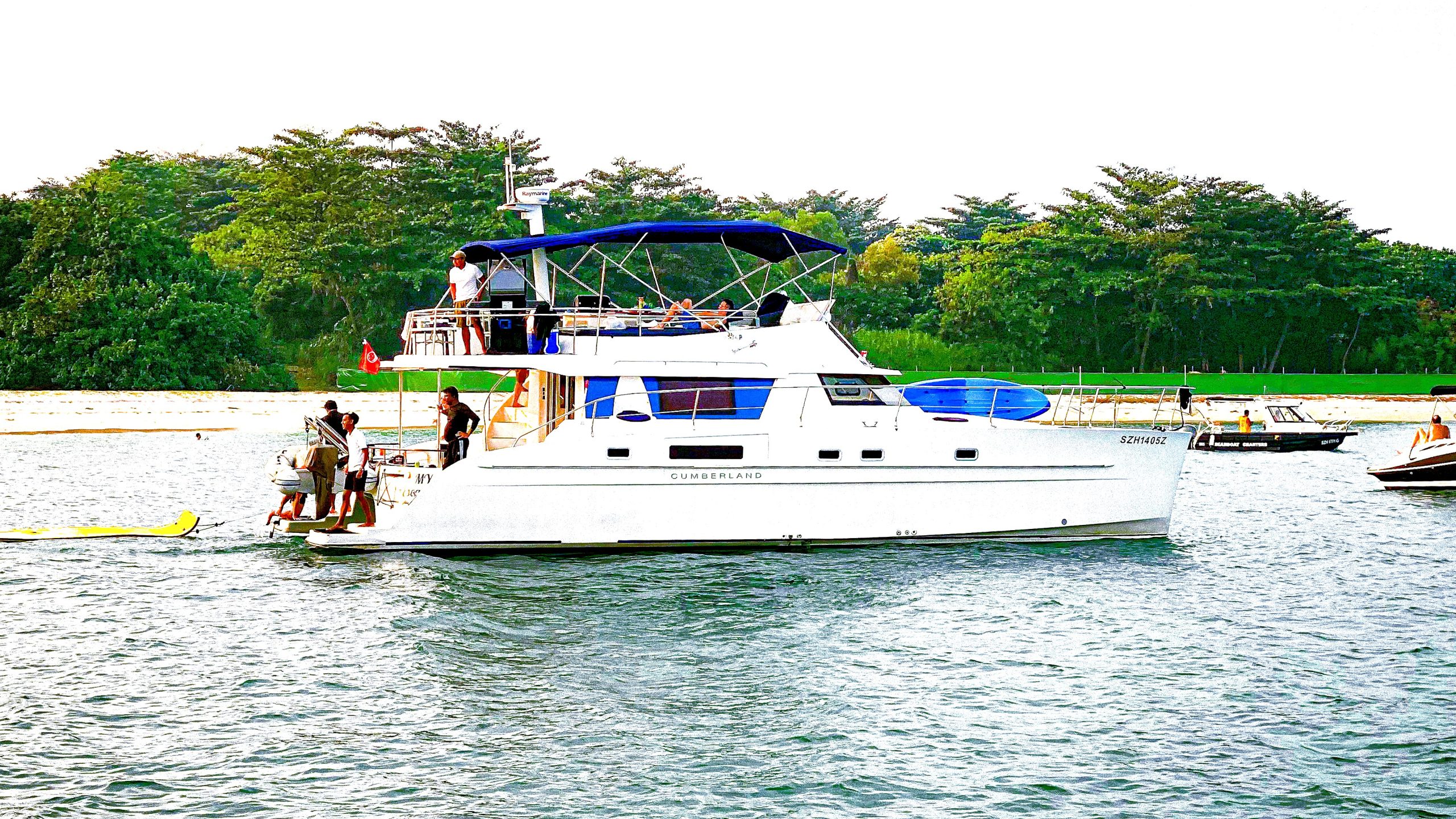 yacht rental singapore for 2